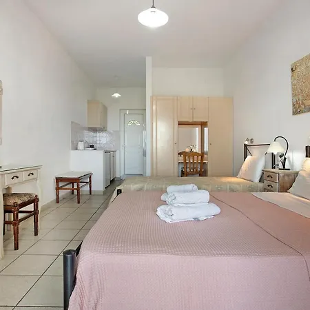 Yiannis 4 Apartment
